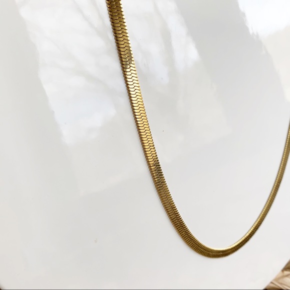 18K Gold Herringbone Flat Chain Necklace 5mm - Picture 6 of 12